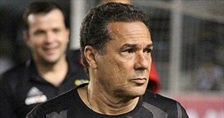 Η Κρουζέιρο απέλυσε τον Λουξεμπούργκο
