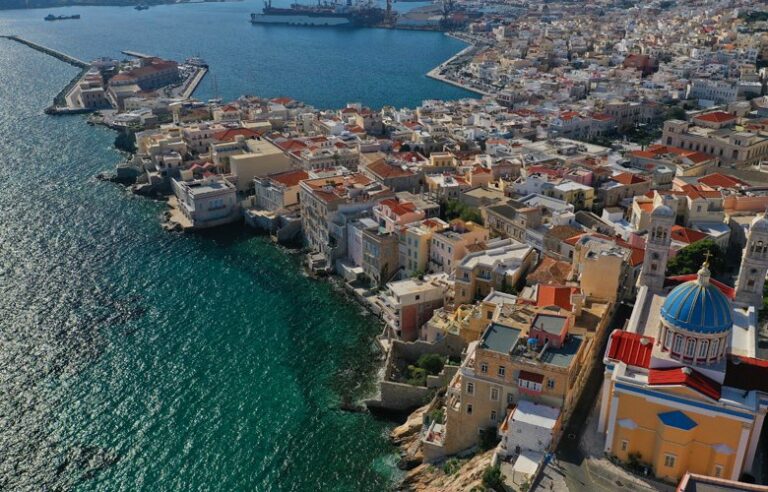 Πώς είναι η Σύρος και η Ερμούπολη το χειμώνα – News.gr