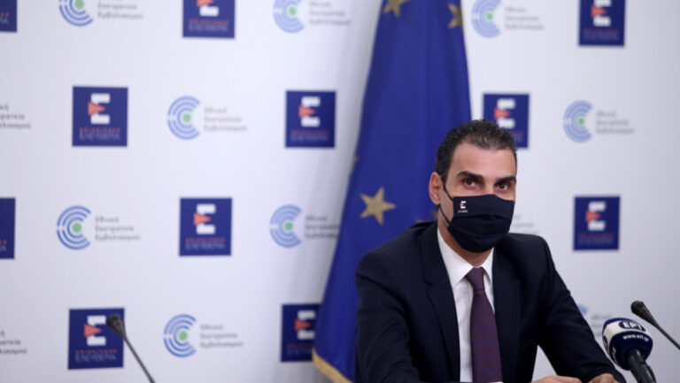 Τέλος οι τακτικές ενημερώσεις για εμβολιασμό- Πάνω από 3.000 για Novavax