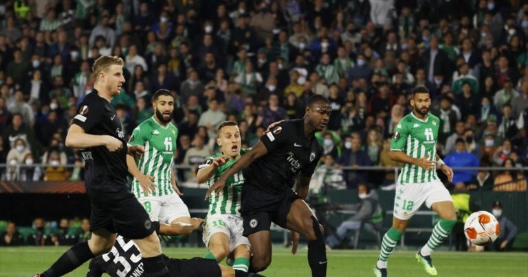 Χάρτινες έδρες στο Europa League