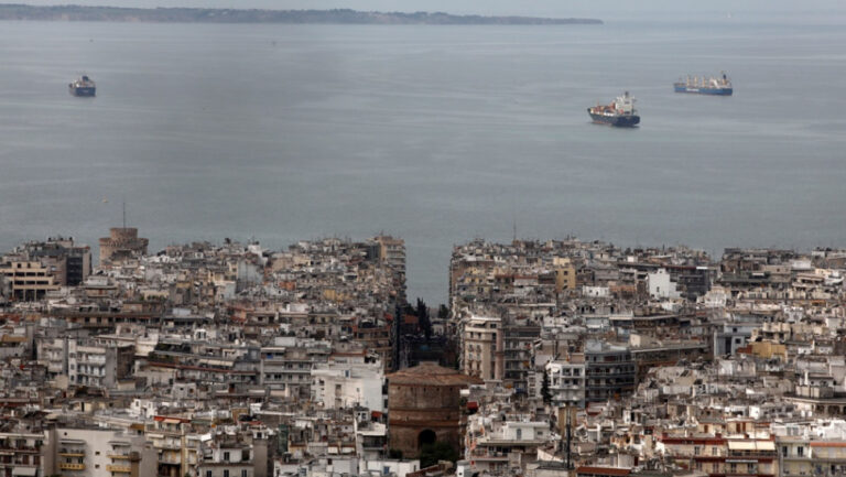 Στο πορτοκαλί ξανά το ιικό φορτίο στα λύματα, μετά από 7 μήνες