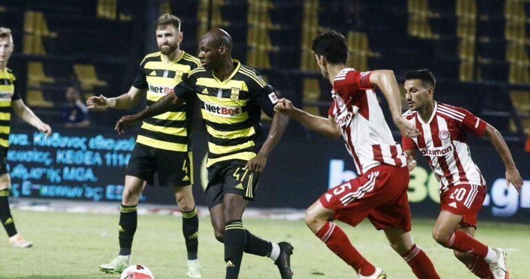 Καλύτερος ο Άρης, 2-1 τον Ολυμπιακό στο «Βικελίδης»