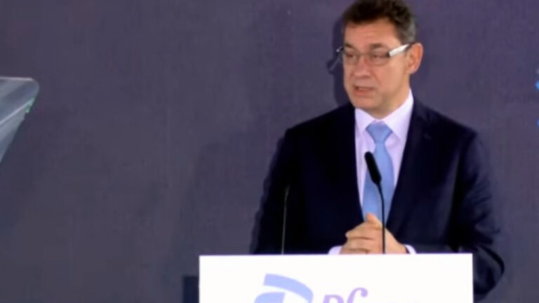 Άλμπερτ Μπουρλά: Θετικός στον κορωνοϊό για δεύτερη φορά