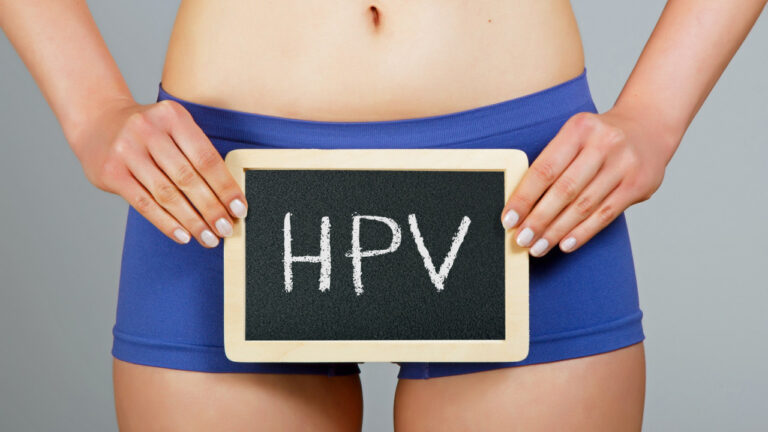HPV: Πόσα γνωρίζουμε για τον Ιό των Ανθρωπίνων Θηλωμάτων στην Ελλάδα