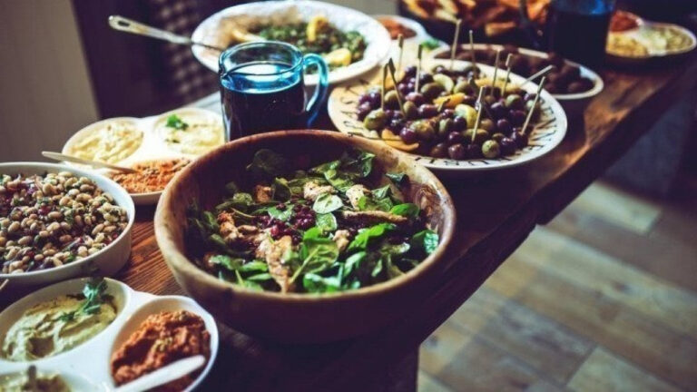 Πώς προσέχουμε την καρδιά μας στις γιορτές