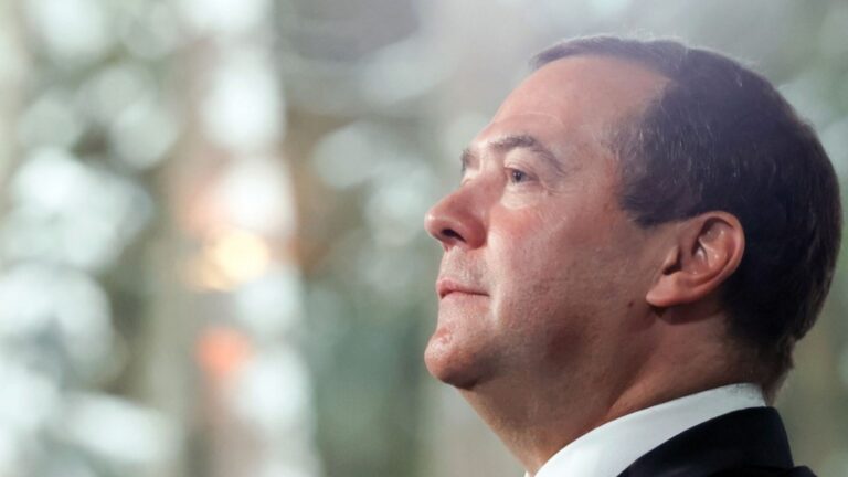 Καμία συνομιλία με την Ουκρανία μέχρι να ηττηθεί