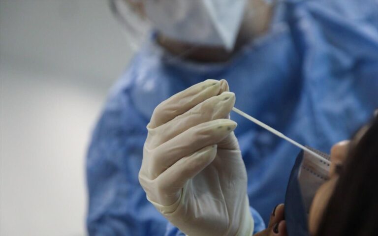 Στο 9,96% η θετικότητα στα 7.570 rapid tests του ΕΟΔΥ τη Δευτέρα