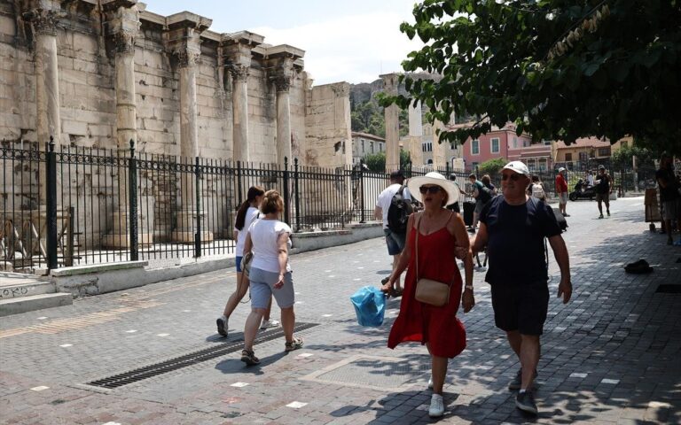 Η επέκταση της τουριστικής περιόδου φέρνει νέα έσοδα στην οικονομία