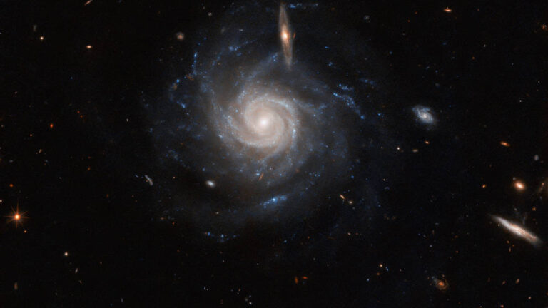 NASA: Φωτογραφία σπειροειδούς γαλαξία από το Hubble