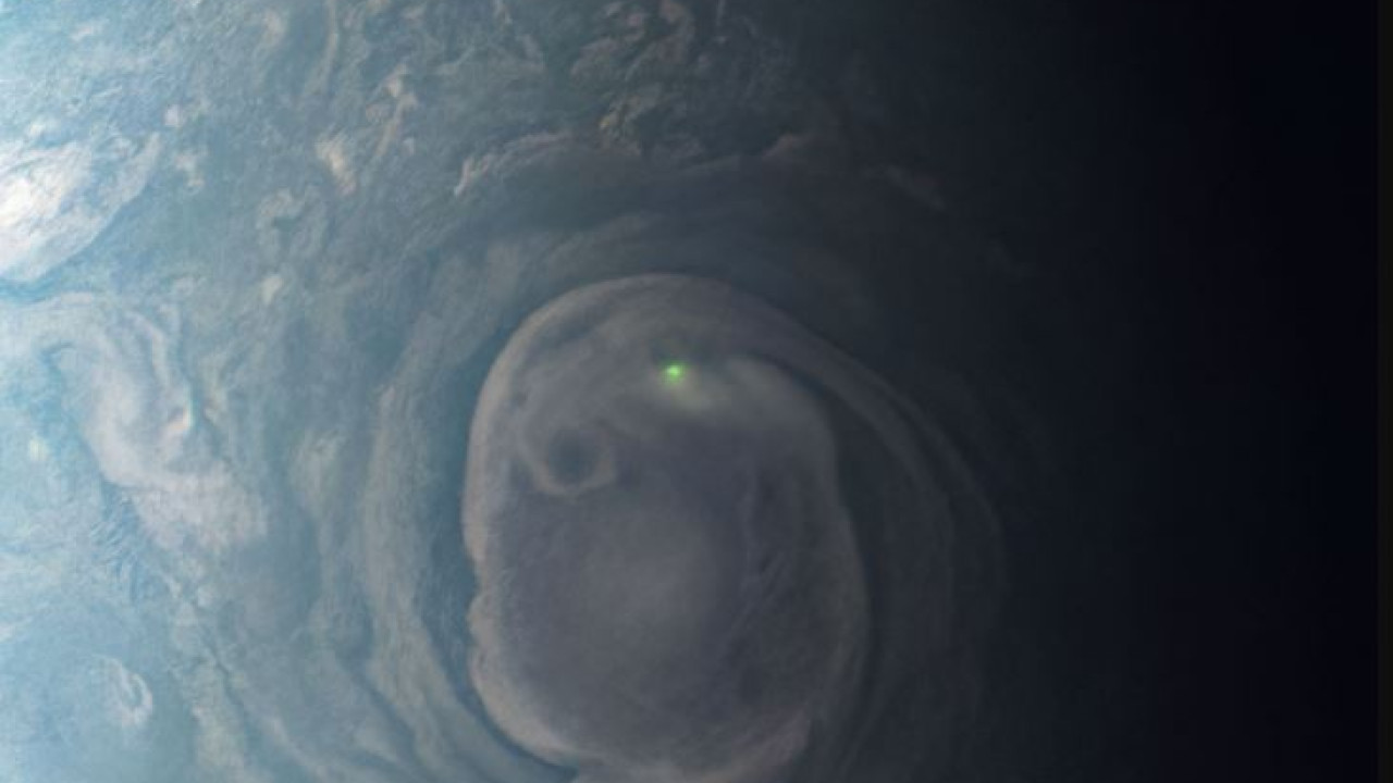nasa jupiter lightinh
