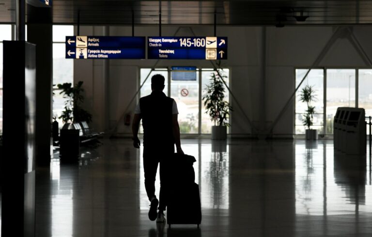 Μειωμένες τιμές στα αεροπορικά και ακτοπλοϊκά εισιτήρια για τους προσληφθέντες αναπληρωτές εκπαιδευτικούς