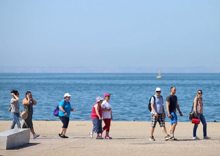 Αυξήθηκαν κατά 18% οι προκρατήσεις από Βρετανούς τουρίστες για την Βόρεια Ελλάδα το 2024