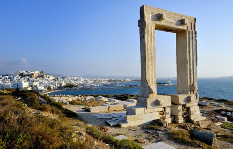 Στους 5 ιδανικούς οικογενειακούς προορισμούς της Ελλάδας η Νάξος σύμφωνα με την Daily Telegraph