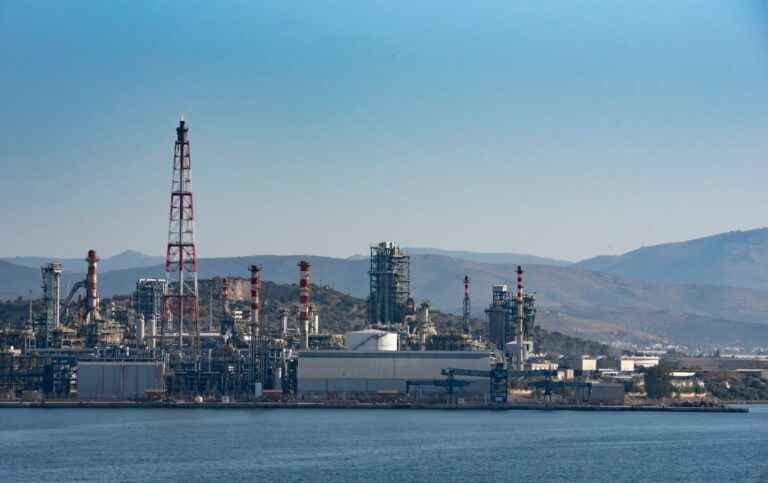 HelleniQ Energy: Στα 7 ευρώ το placement