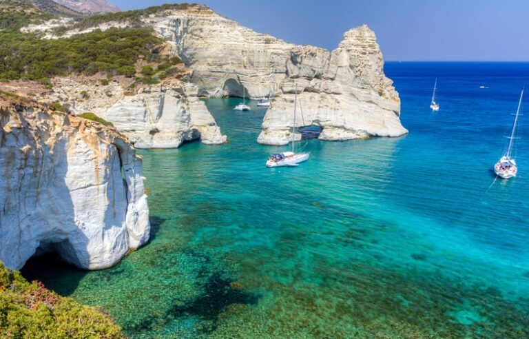 Η Μήλος νούμερο ένα στις επιλογές του Conde Nast Traveler για το 2024 – News.gr