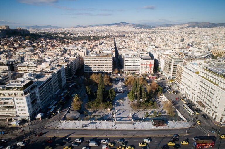 «Τα ξενοδοχεία πρέπει να επιστρέφουν μέρος των εσόδων τους στην πόλη» δηλώνει ο δήμαρχος Αθηναίων