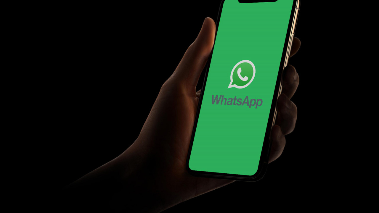 whatsapp shutterstock 1643670568