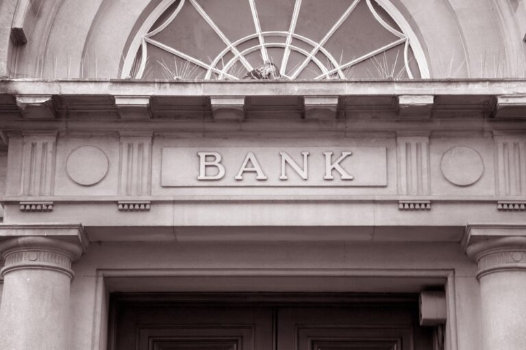 Bank merger scenarios rising-the situation in Greece