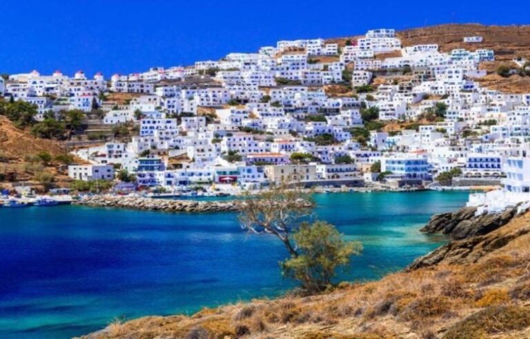 Αυτά είναι τα 16 πιο «χαλαρωτικά» νησιά της Ελλάδας, σύμφωνα με τους βρετανικούς Times