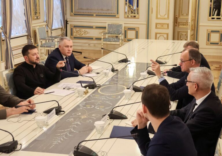 Βιάζεται ο Ζελένσκι να συζητήσει για το ΝΑΤΟ με τον Μπάιντεν, πριν αναλάβει ο Τραμπ