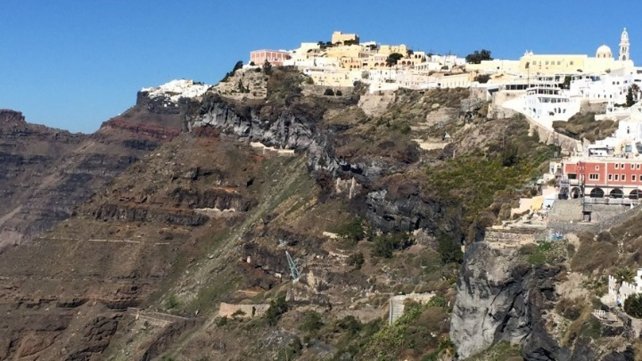 santorini ape