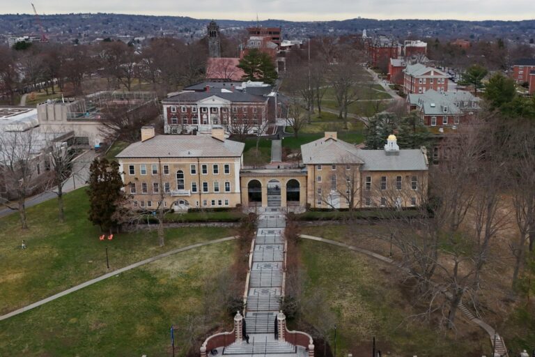 Μια Τουρκάλα φοιτήτρια του Tufts συνελήφθη από την ICE, με αφορμή άρθρο της για τη Μέση Ανατολή