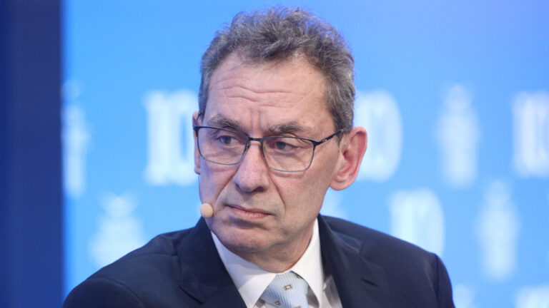 Μπουρλά: Οι ερευνητές θα χρησιμοποιούν την ΑΙ και θα φέρουν τη θεραπεία του καρκίνου σε 4 χρόνια