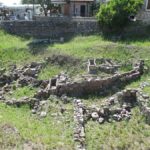 Λέσβος: ο Μόλυβος, τα ιαματικά λουτρά και το απολιθωμένο δάσος
