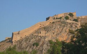 Ναύπλιο: Ιστορία, Παλαμήδι & Ταξιδιωτικός Οδηγός